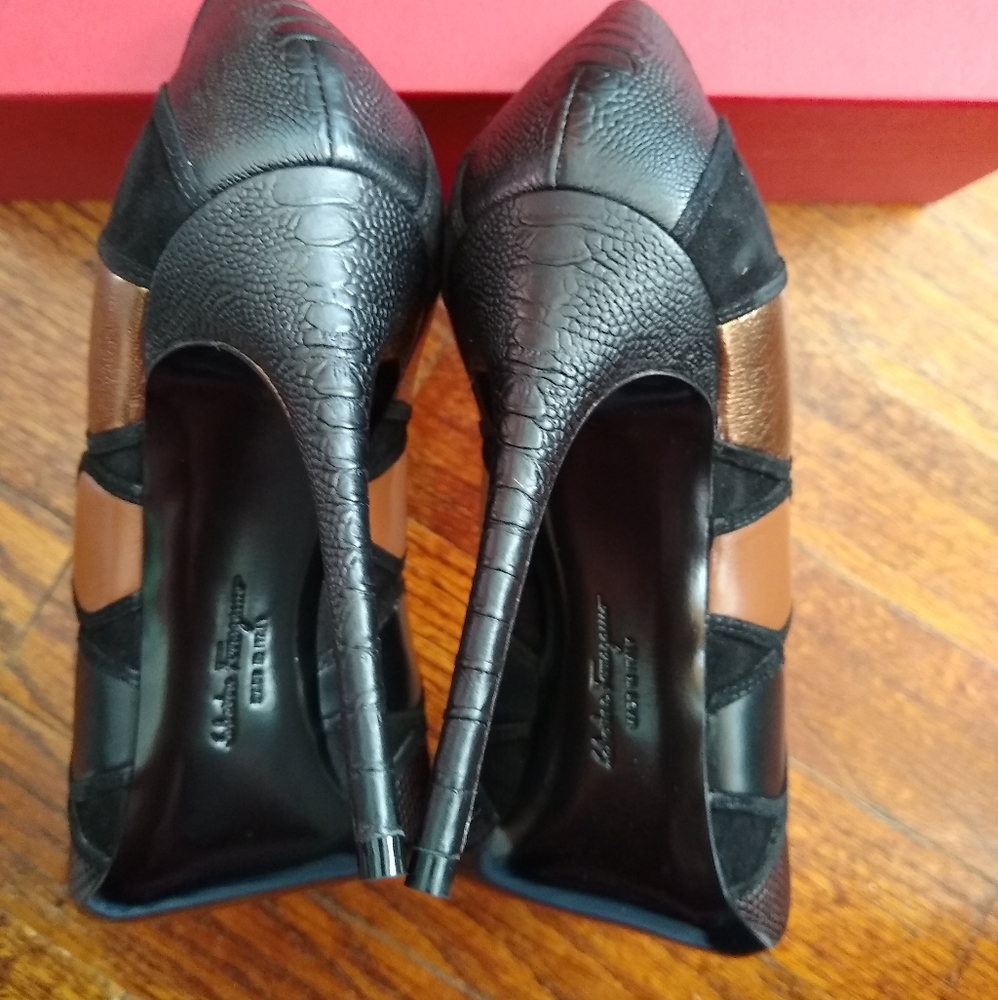 Salvatore Ferragamo stilettos - Picture 11 of 16